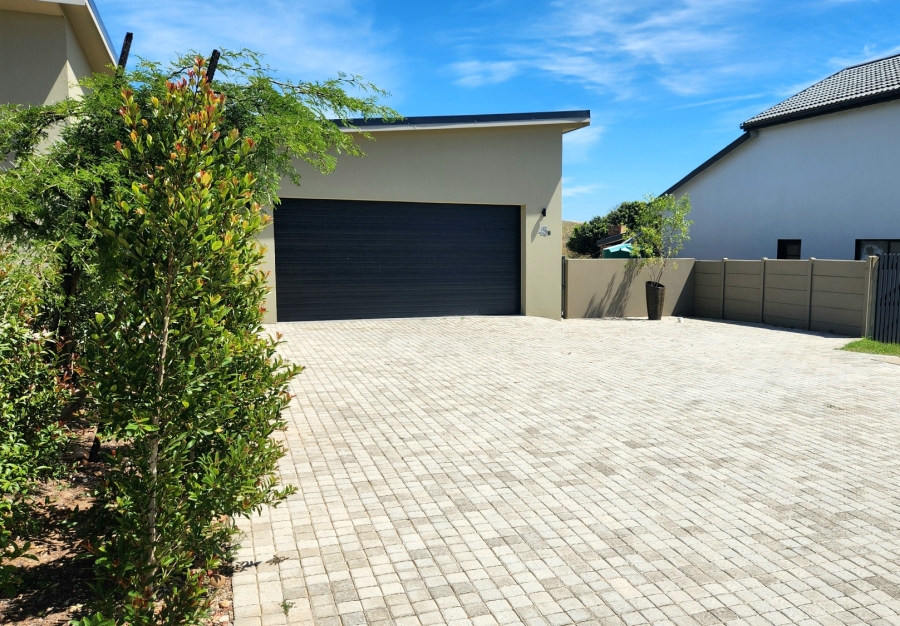 3 Bedroom Property for Sale in Hartenbos Heuwels Western Cape